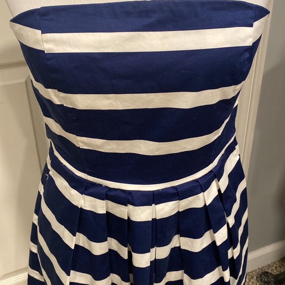 Nautical strapless dress - Picture 3 of 10